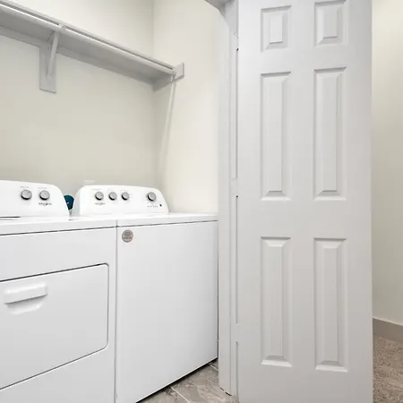 Shades Of Grey Apartment Houston Exterior photo